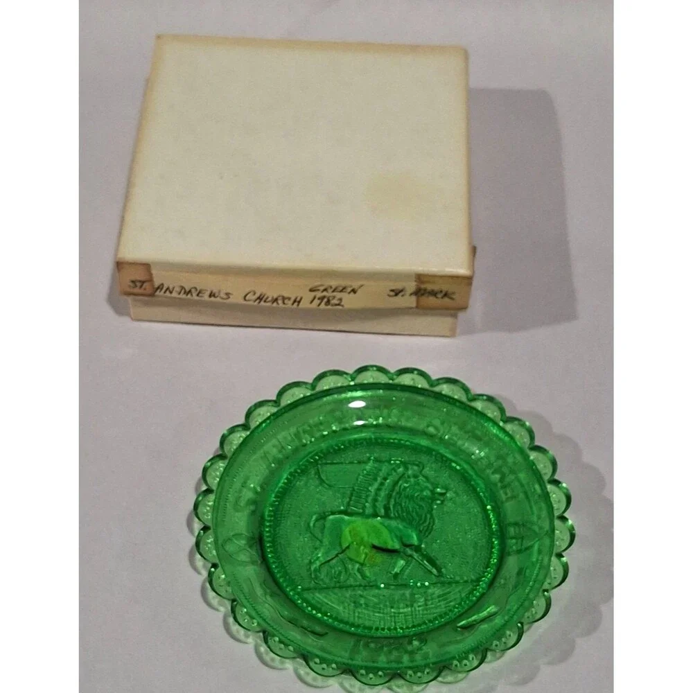 VTG Pairpoint Glass St. Andrews Church Cup Plate 1979 St Mark Winged Lion Box